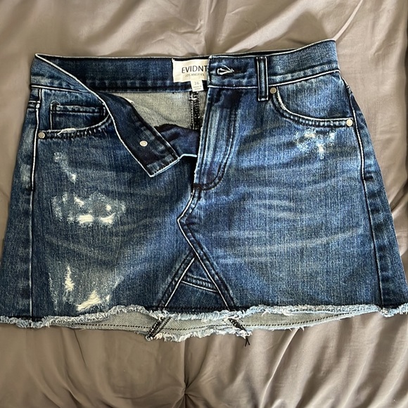 EVIDNT Joanna Dark Wash Denim Mini Skirt, size 26 - Picture 5 of 6